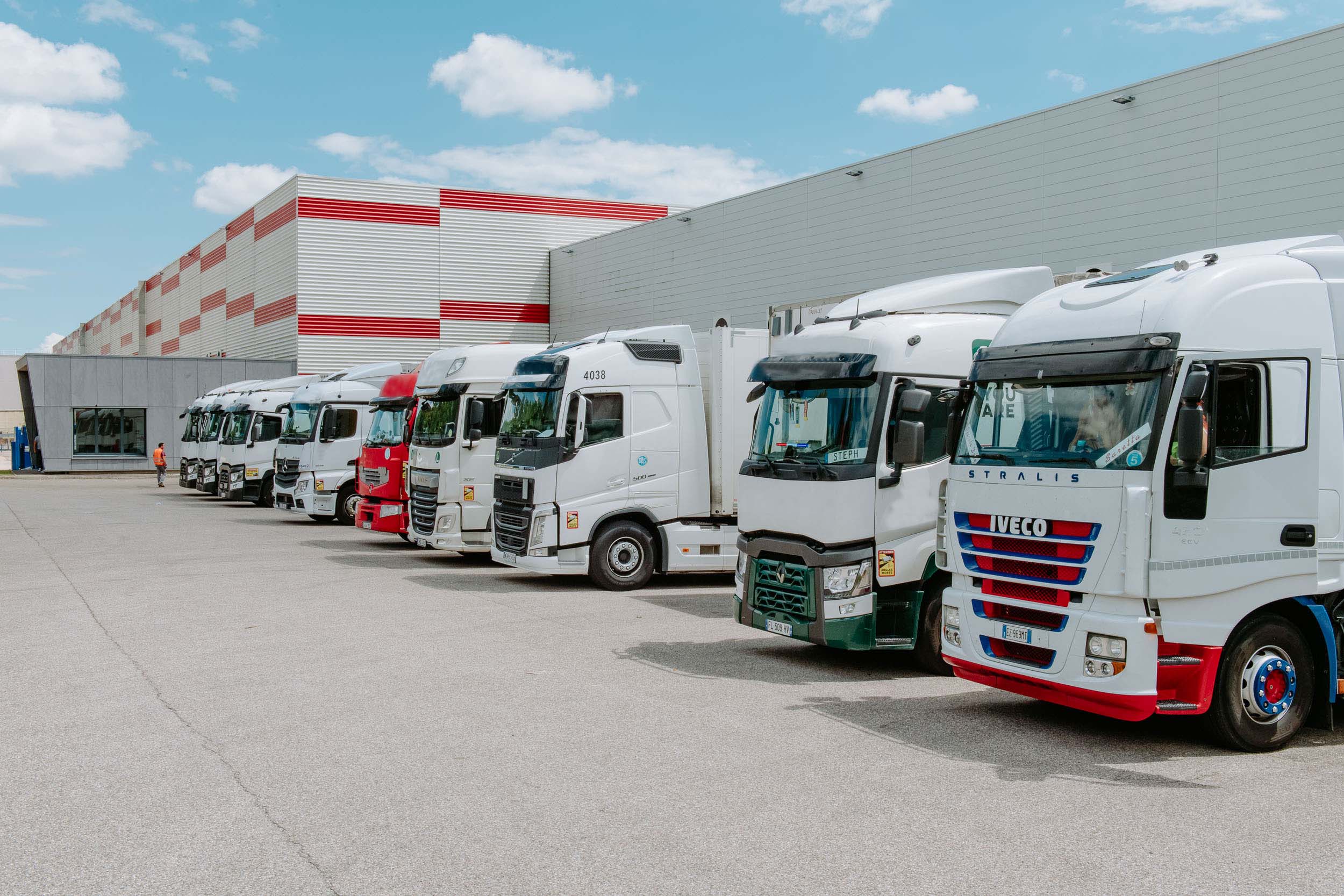 Quai Camions Dimotrans Group société de transport international