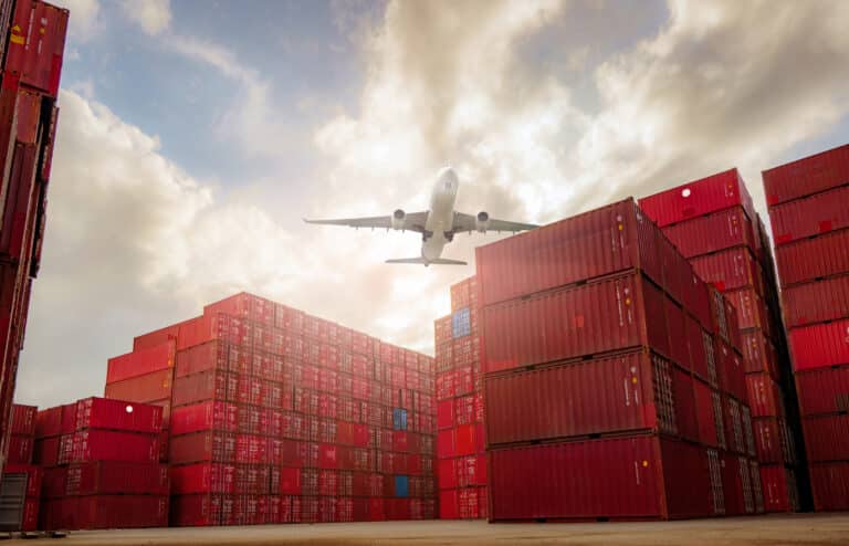 Transport aérien et conteneurs maritimes